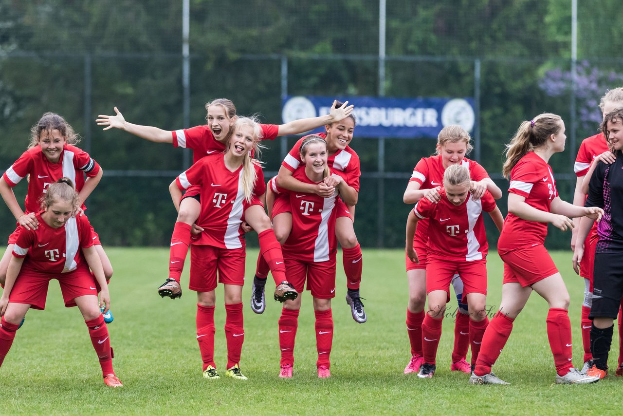 Bild 63 - wCJ SV Steinhorst/Labenz - VfL Oldesloe : Ergebnis: 18:0